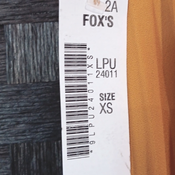 LUMIE. PLEATED MAXI SKIRT. POLYESTER W/LINING. "MUSTARD" XS. - Picture 7 of 10